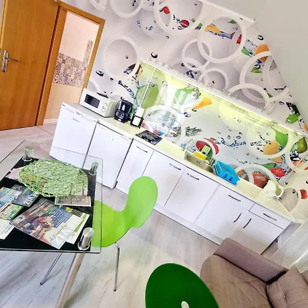 Kiwi Apartmanhaz Apartment *