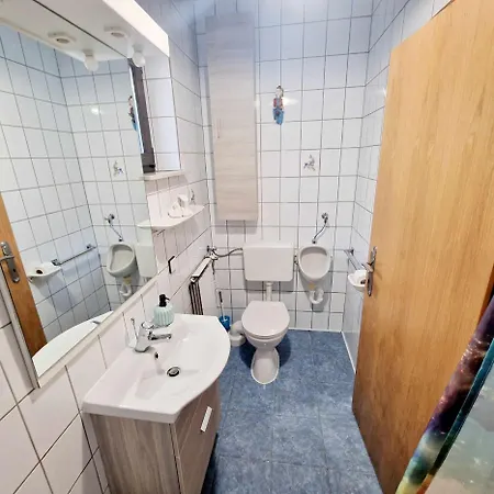 Lägenhet Kiwi Apartmanhaz