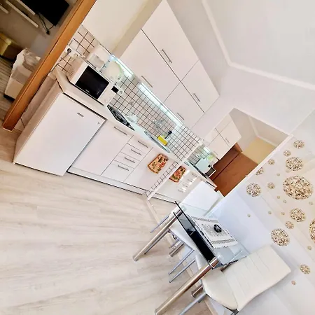 Kiwi Apartmanhaz * Hévíz