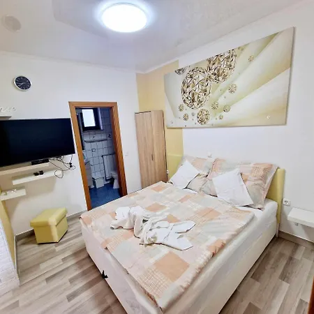 Apartmán Kiwi Apartmanhaz *