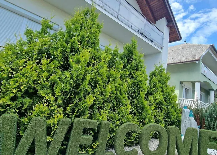 Kiwi Apartmanhaz