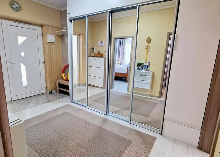 Kiwi Apartmanhaz *