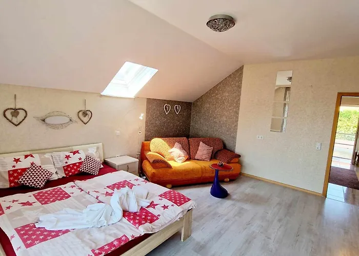 Kiwi Apartmanhaz * Heviz