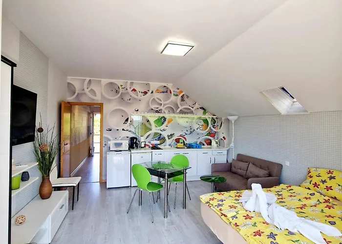 Kiwi Apartmanhaz