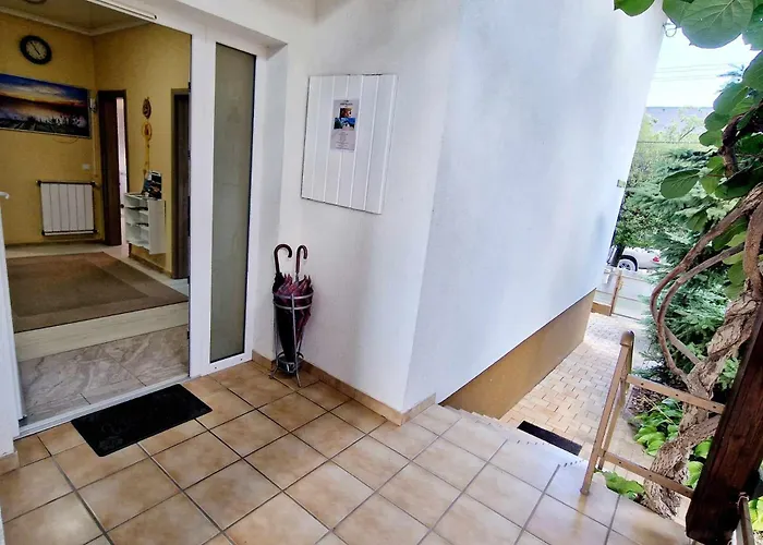 Kiwi Apartmanhaz * Heviz